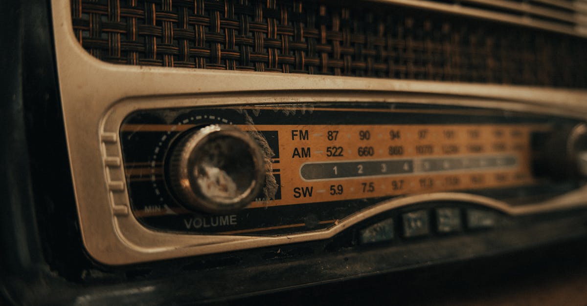Liberato torna il 9 maggio con 'Radio Liberato': 15 tracce tra inediti e collaborazioni