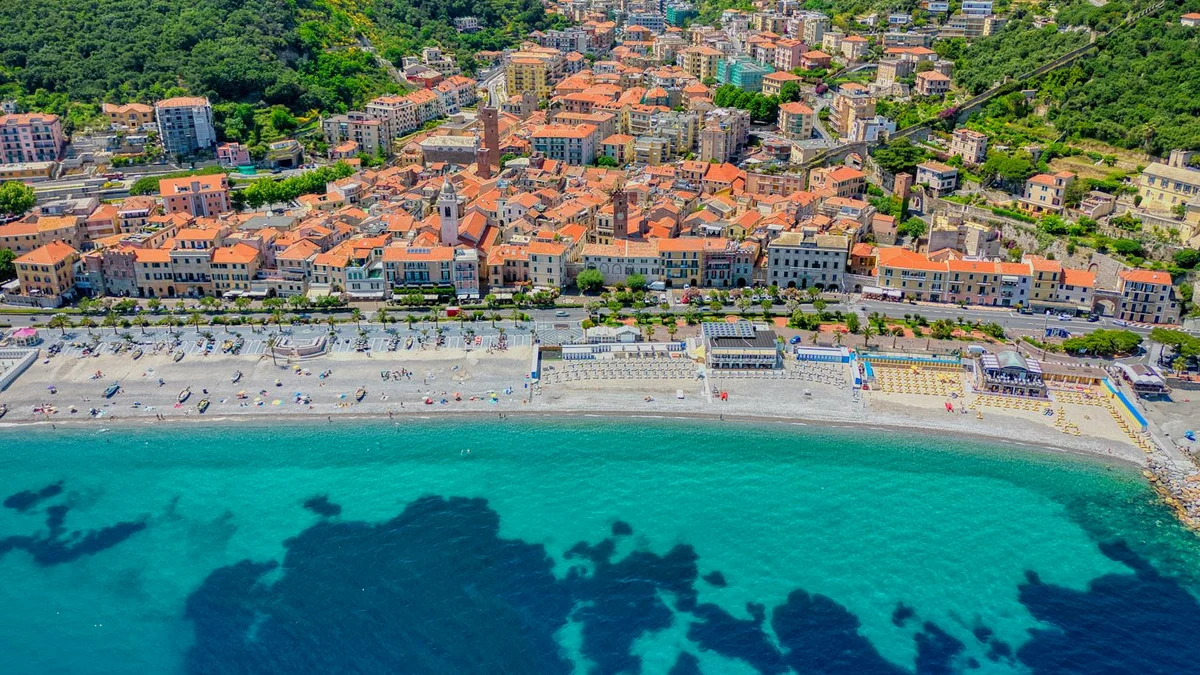 Spiagge 2026: prezzi su del 6%, Alassio la piu' cara d'Italia