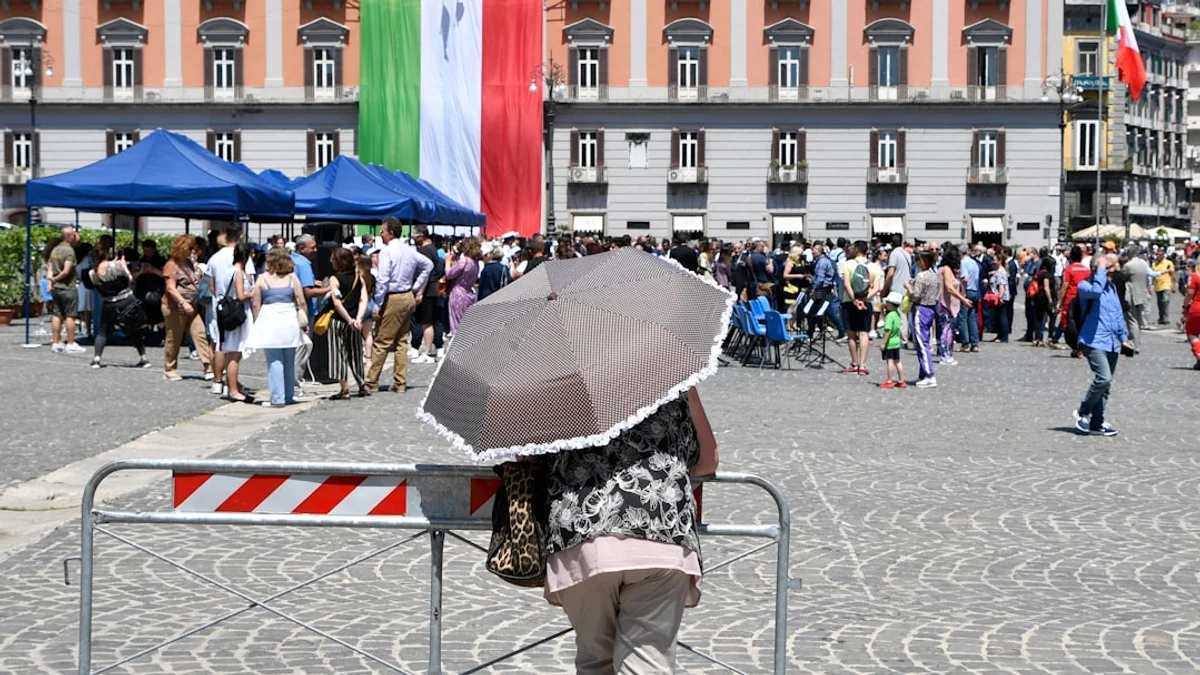 Caldo in Italia, 8 citta' bollino rosso: picchi di 41 gradi