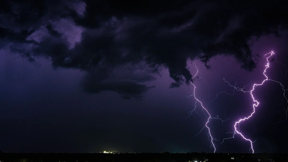 Meteo, il caldo cede ai temporali: rischio downburst al Nord