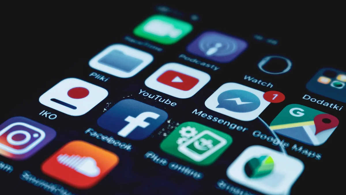 Chat Control fino al 2028: più contrari che favorevoli, ma passa