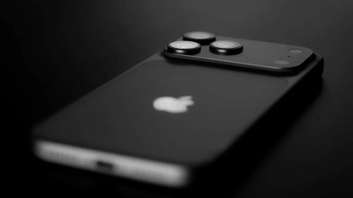 iPhone pieghevole, la vera storia dietro il "design che cambia"