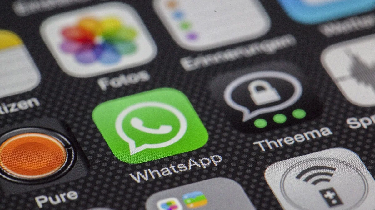 Truffa della ballerina su WhatsApp: cos'è e come difendersi