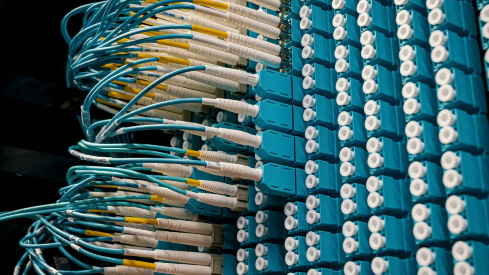 Fibra FTTH o FTTC? Il bollino AGCOM te lo dice subito
