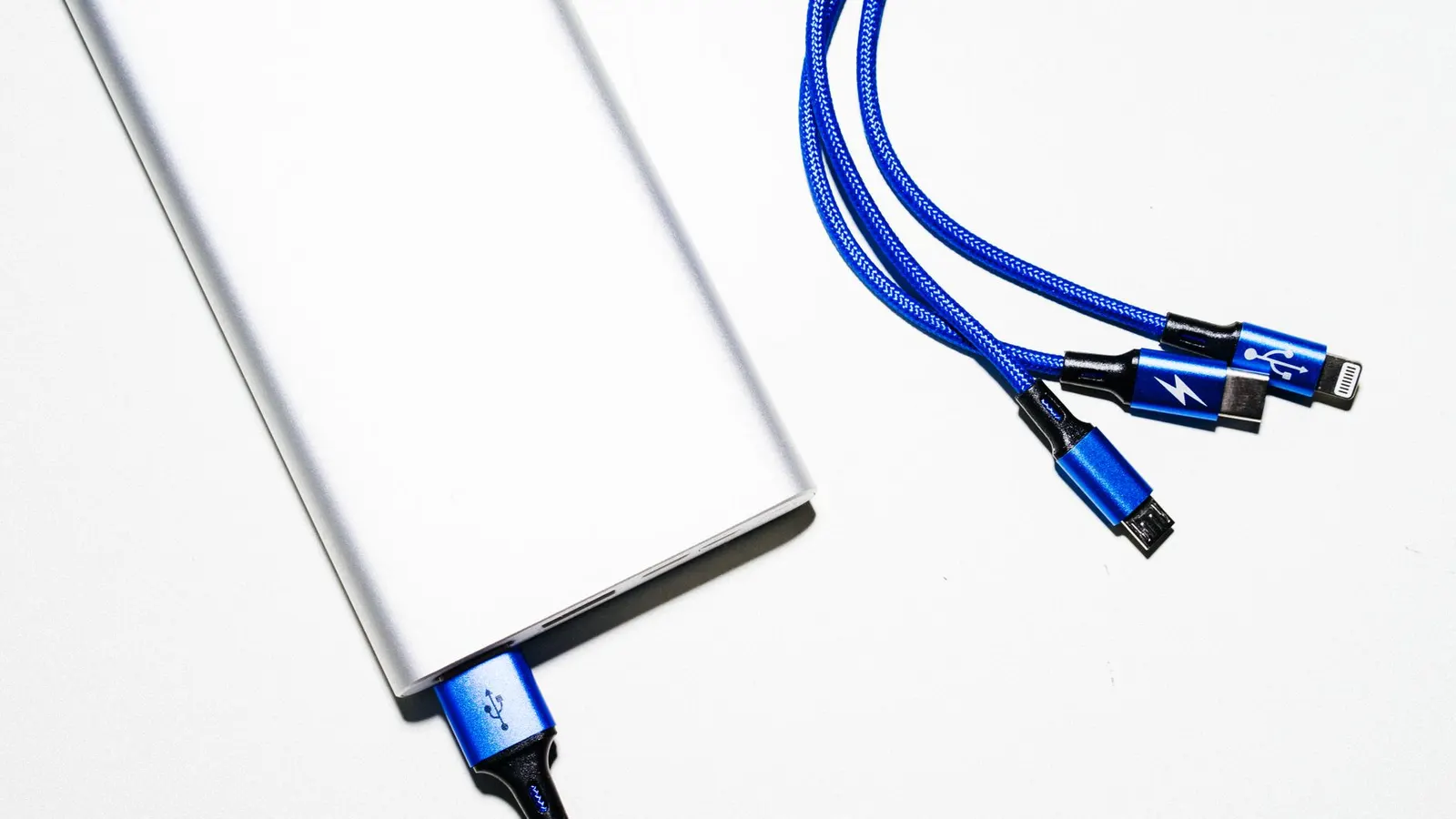 Power bank non si carica: 3 cause, una non è un guasto