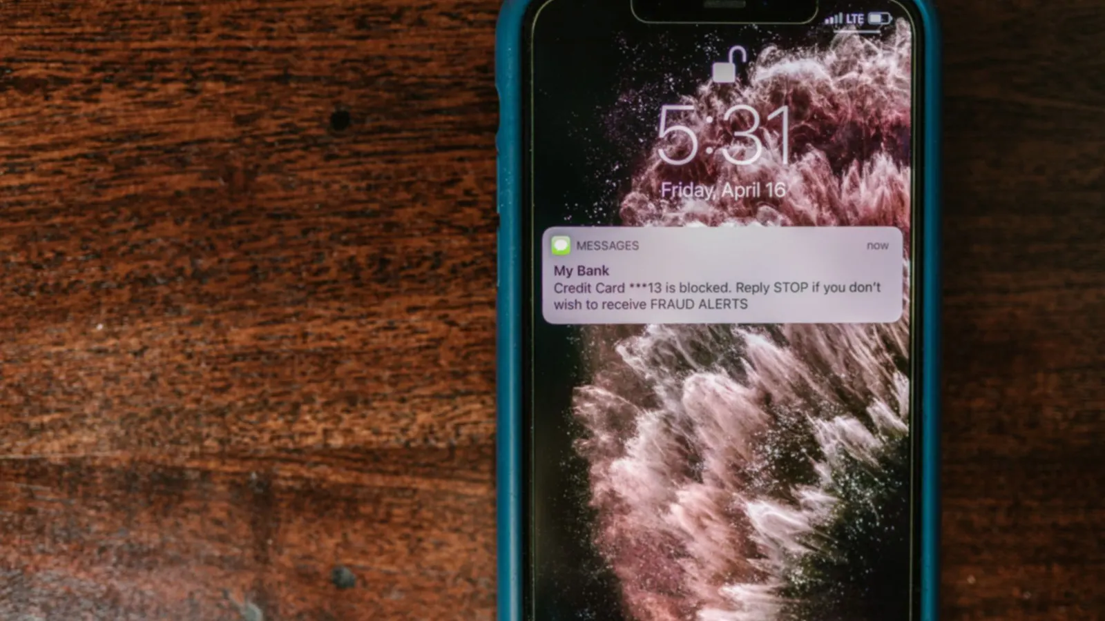 Account WhatsApp rubato: cosa fare, e chi resta scoperto