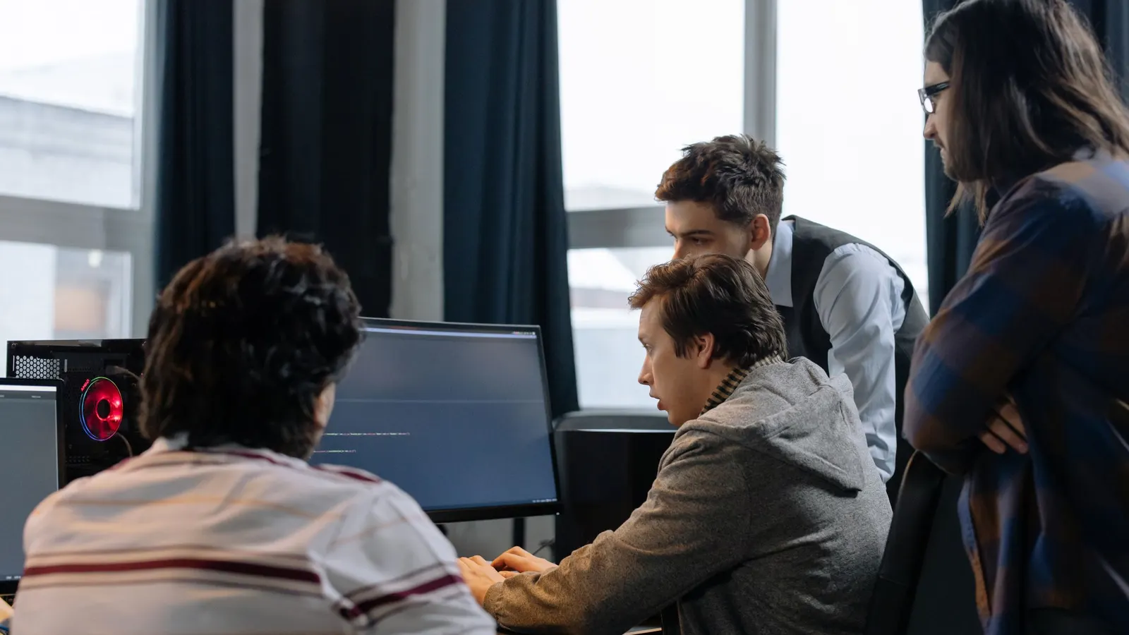 Software engineer: 2 annunci su 3 chiedono competenze umane